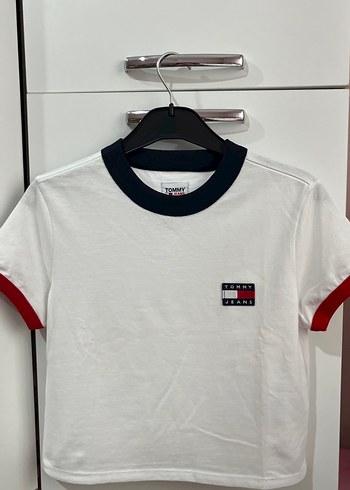 Tommy Jeans Beyaz Kısa Kollu Pamuklu Tişört