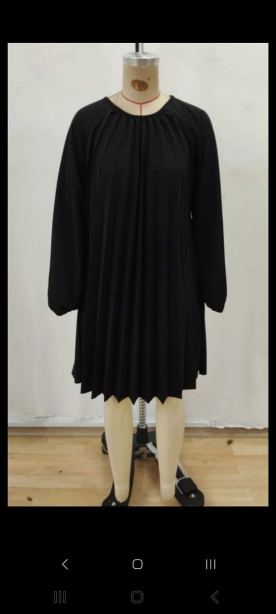 YUVARLAK YAKA PİLELİ SALAŞ İTHAL KREP ELBİSE - Görsel 5