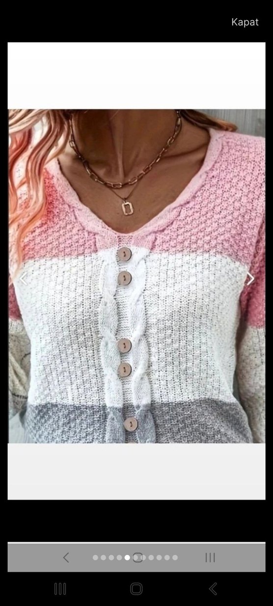 V YAKALI ÖNDEN DÜĞMELİ RENK BLOKLU TRİKO KAZAK - Görsel 5