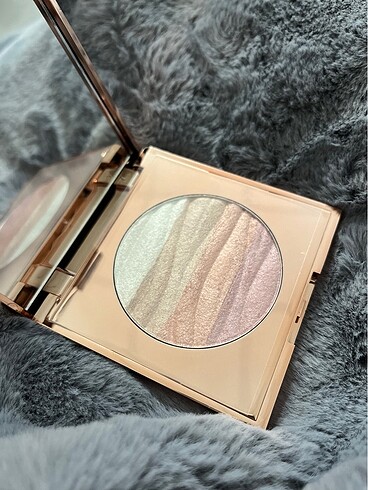 Diğer Afterglow Blush&Highlighter
