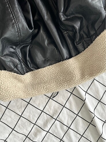Bershka deri ceket kürk detaylı