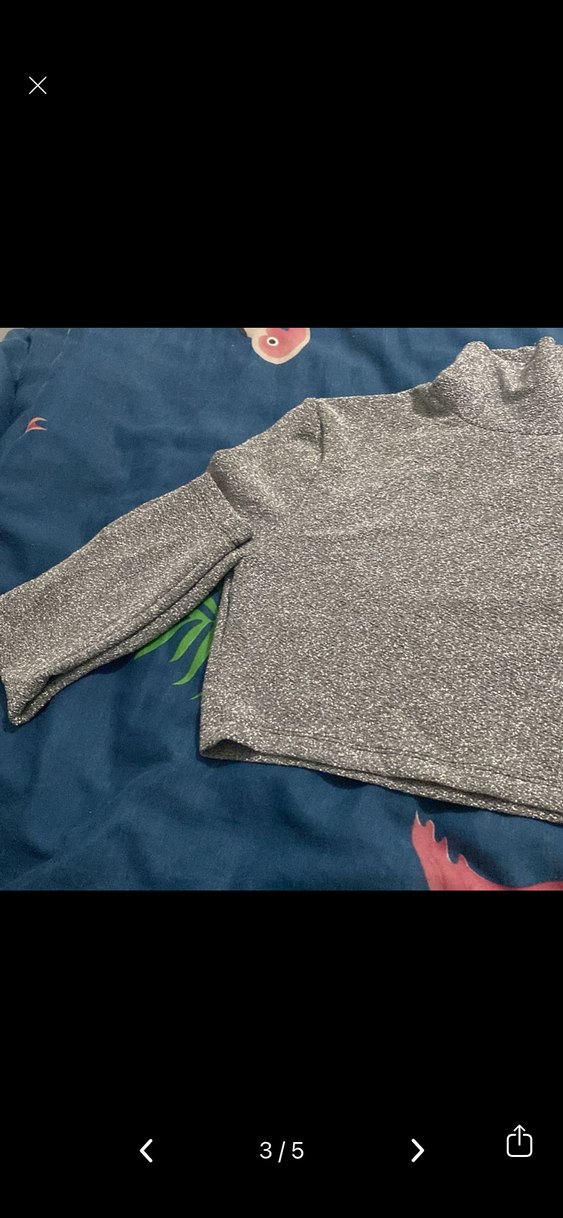 Gri Dik Yaka Düğmeli Kısa Kadın Sweatshirt - Görsel 3