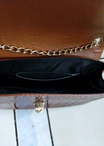 Kahverengi Yılan Derisi Desenli Deri Çanta - Görsel 4