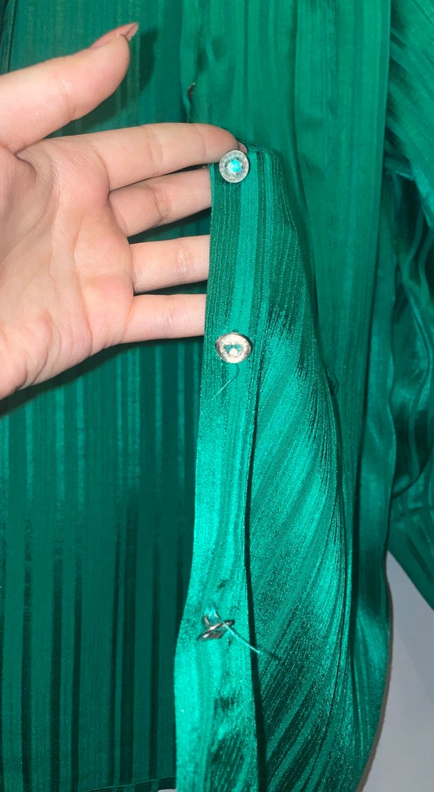 Yeşil Pileli Uzun Kadın Gömlek - Görsel 2