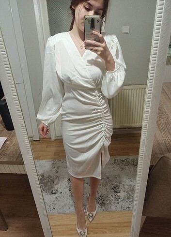 Beyaz Saten Elbise 