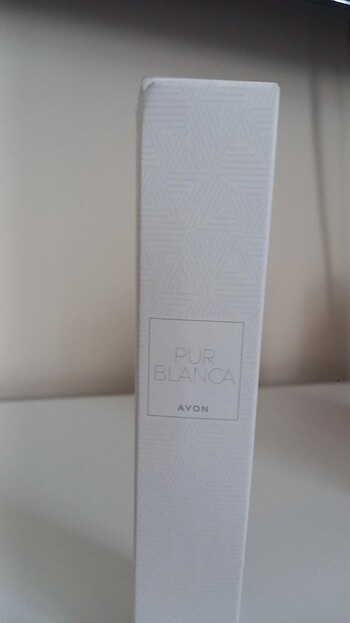 Avon Pür blanca