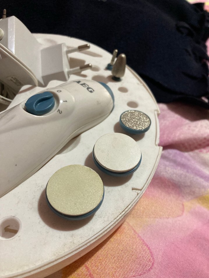 AEG Beyaz Manikür ve Pedikür Seti - Görsel 4