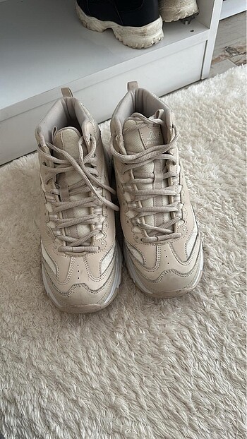 38,5 Beden Skechers bot 38,5