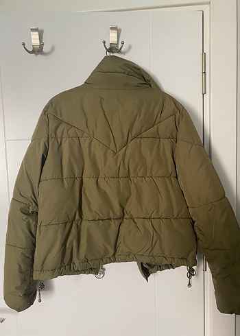 Bershka yesil Fermuarlı Kadın Mont