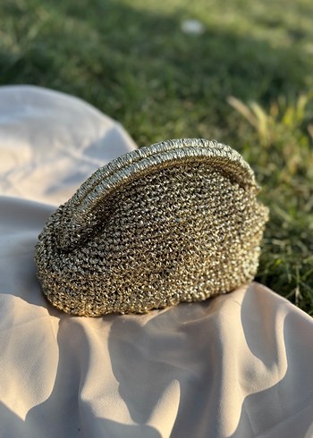 Altın Renkli Boncuk İşlemeli Örgü Kadın Clutch Çanta