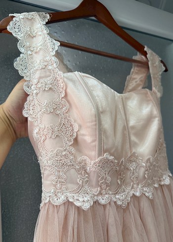 Dantel detaylı uzun pembe vintage elbise - Görsel 4