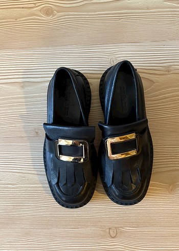 Tokalı Siyah Deri Kadın Loafer - Görsel 2