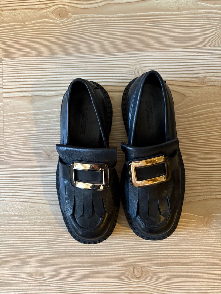 Tokalı Siyah Deri Kadın Loafer - Görsel 2