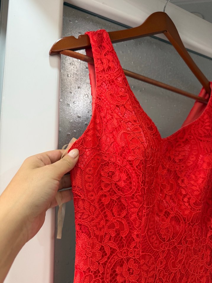 Kırmızı Dantel V Yaka Midi Elbise - Görsel 2