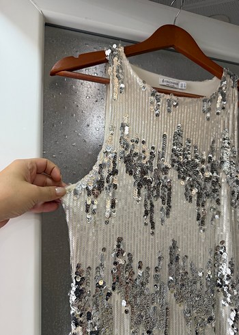 İnci İşlemeli Uzun Abiye Elbise - Görsel 3