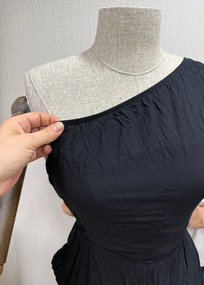 Tek omuz tulum - Görsel 3