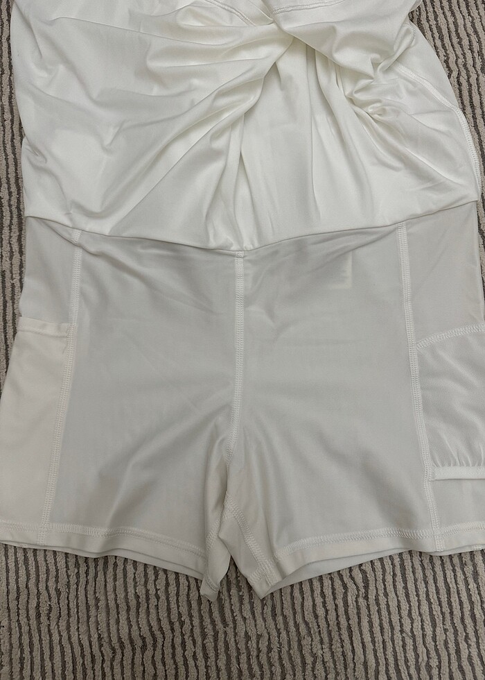 H&M tenis etek - Görsel 4