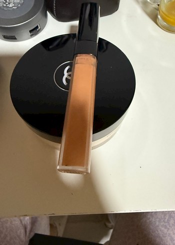 Beden Chanel pudra ve correcter set