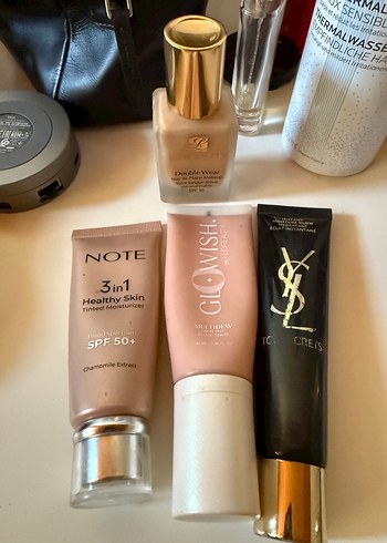 Huda beauty glowish ve note fondöten