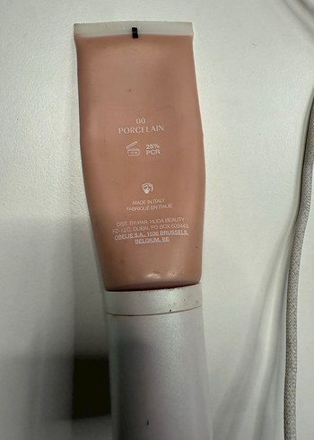 Beden Renk Huda beauty glowish ve note fondöten