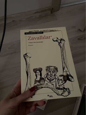 Zavallılar roman