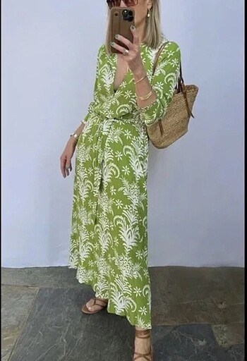 Zara kemerli ve desenli yeşil elbise - Görsel 3