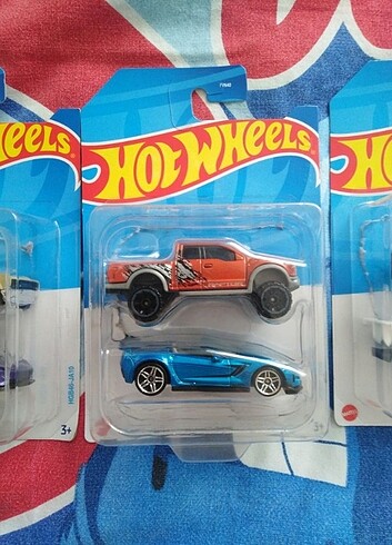 Beden Hot Wheels 2li araçlar