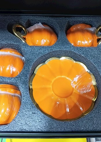 Turuncu Kabak Desenli Porselen Fincan Takımı - Görsel 3