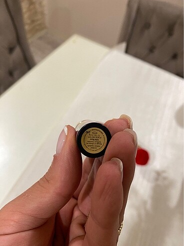  Beden bordo Renk Estee Lauder ruj