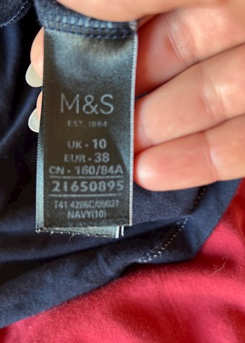 38 Beden Lacivert Bluz. Omuzda bağlanmalı