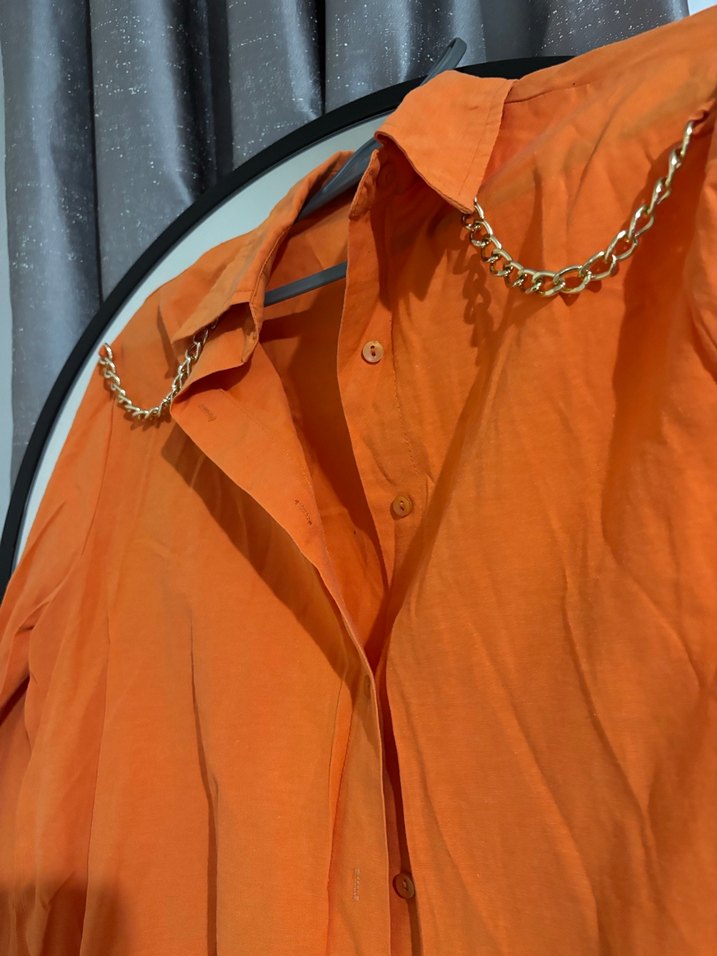 Zincir Detaylı Turuncu Uzun Keten Gömlek - Görsel 2