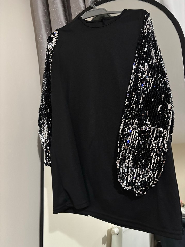 Siyah Payetli Uzun Kollu Midi Tunik - Görsel 2