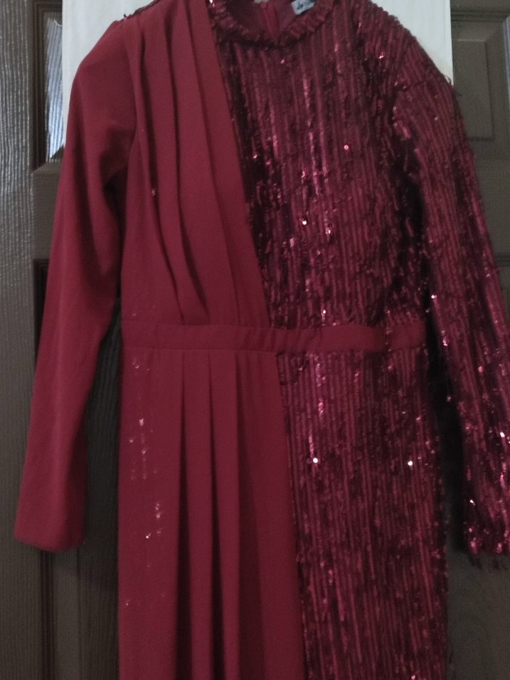 Bordo Uzun Abiye Elbise Drapeli ve Pul İşlemeli - Görsel 2