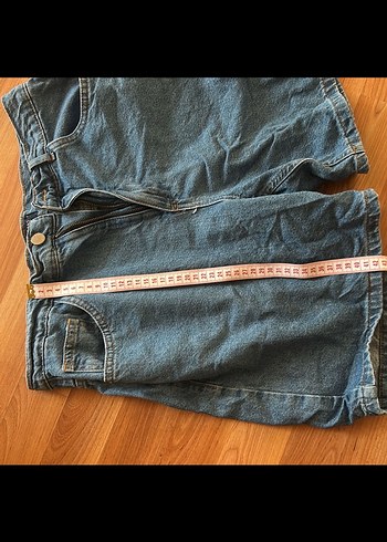 LC Waikiki Kadın Mavi Midi Bol Kesim Denim Şort