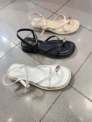 Zara Zara Kadın Parmak Arası Sandalet