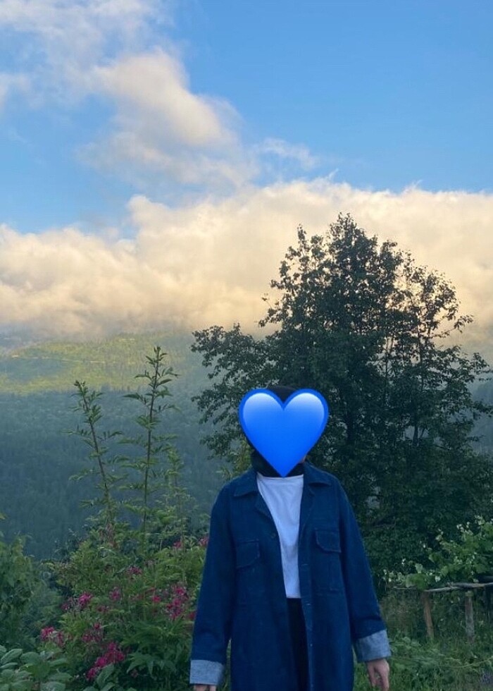 Siyah düğmeli kot ceket - Görsel 2