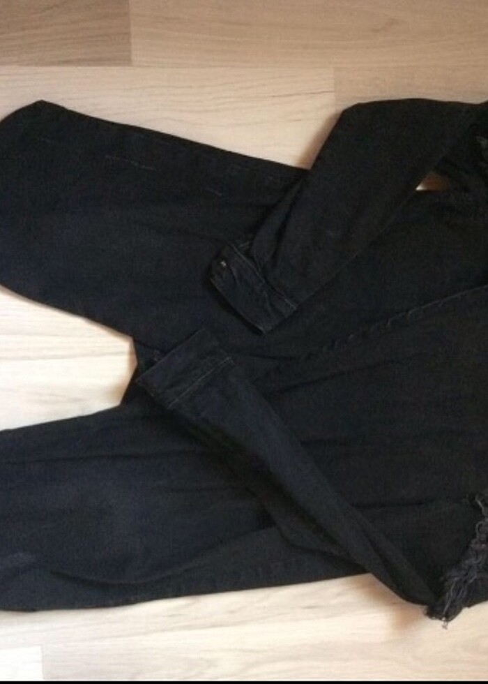 Çarpraz kesim sırt detayı kot ceket - Görsel 2