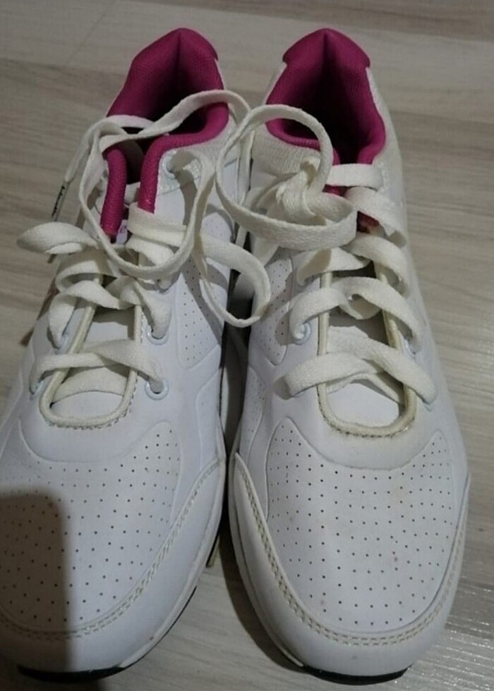 Pembe detaylı spor ayakkabı - Görsel 4