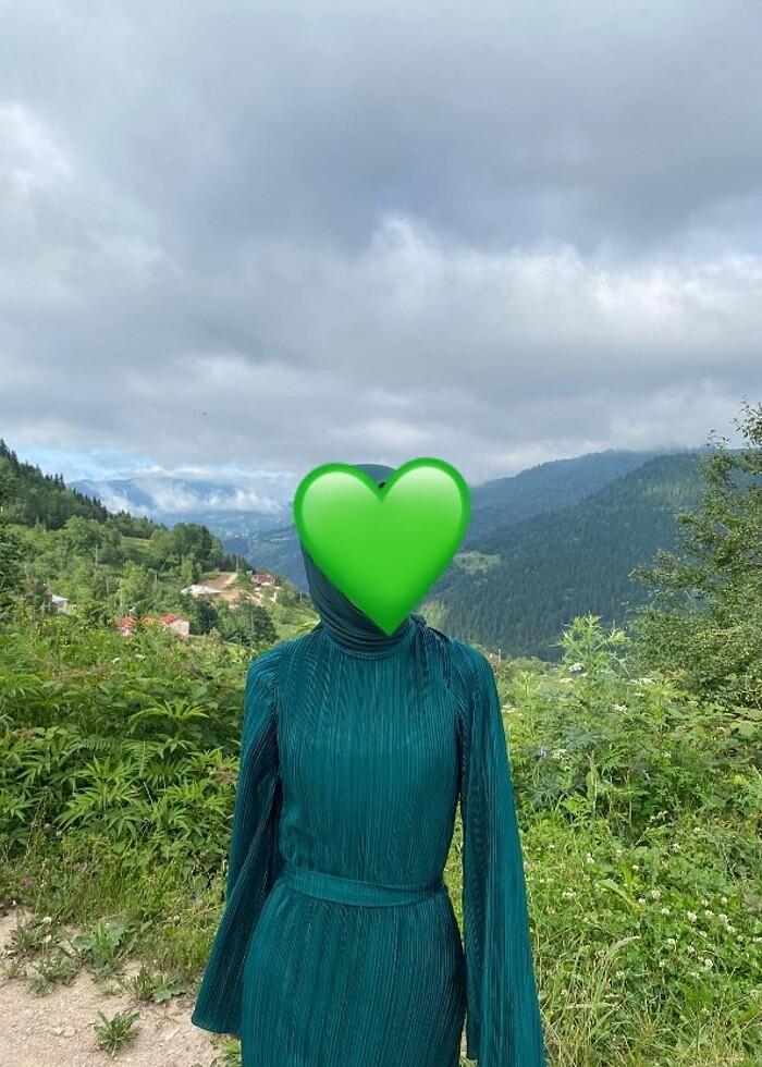 Yeşil elbise - Görsel 3