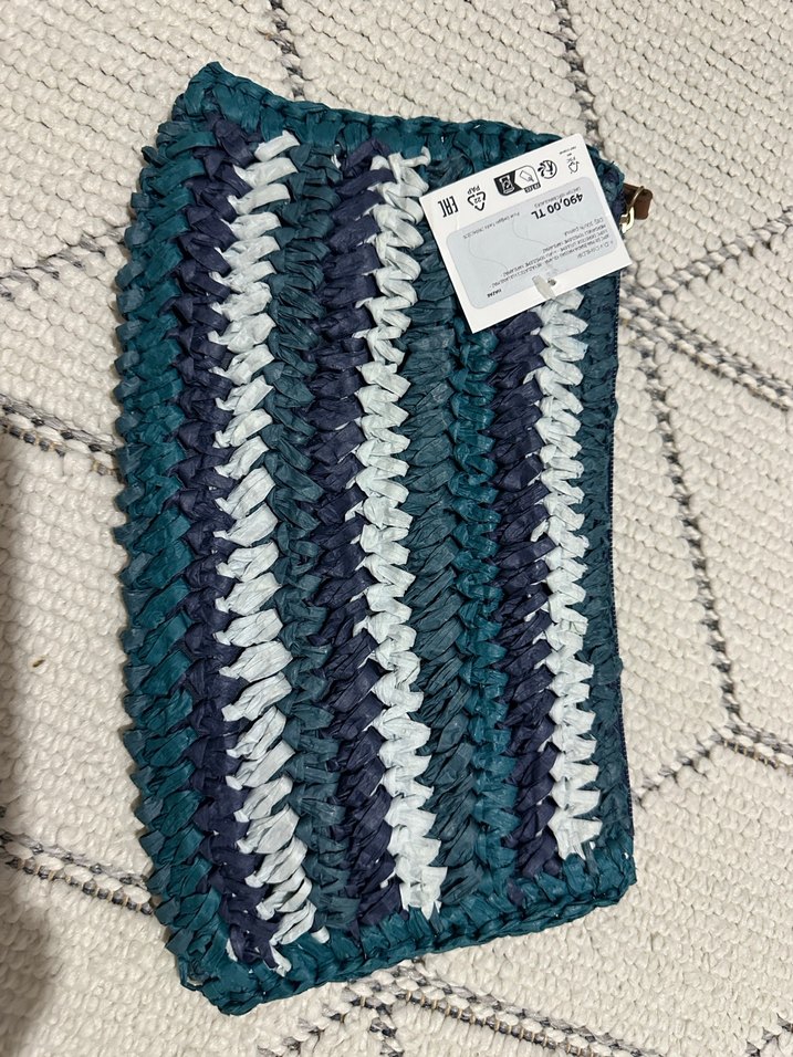 Zara makyaj çantası - Görsel 3