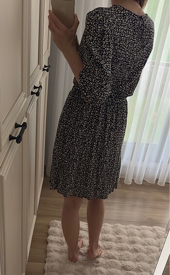 xs Beden Zara leopar desenli elbise