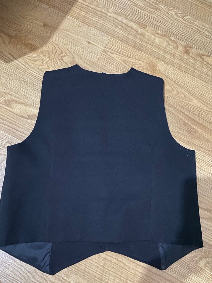 Trendyolmilla siyah yelek - Görsel 2