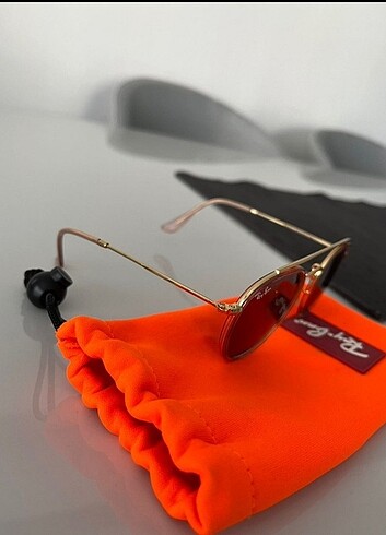  Beden Rayban çocuk güneş gözlüğü