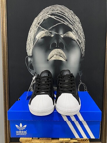 42 Beden siyah Renk Adidas süperstar