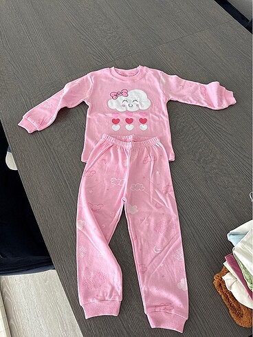 3 yaş pijama takımı