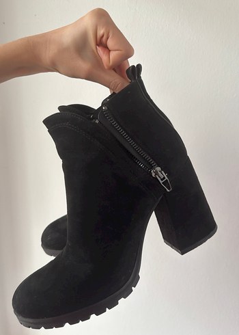 Siyah Süet Kadın Topuklu Bot Velcro - Görsel 4