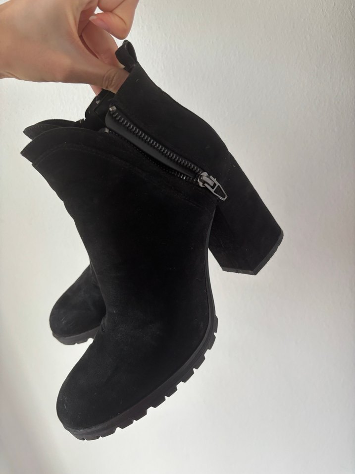 Siyah Süet Kadın Topuklu Bot Velcro - Görsel 3