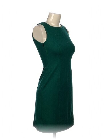 Diğer PreLoved Kısa Elbise %70 İndirimli.