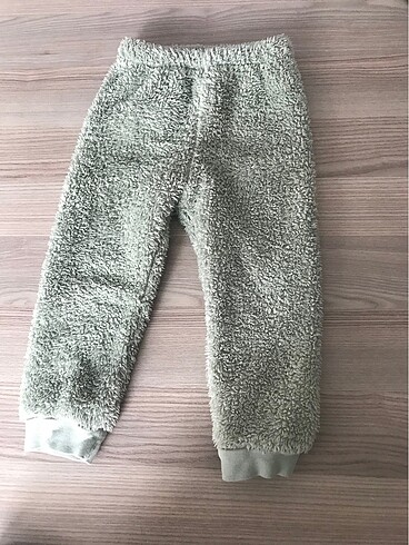 2 Yaş Beden yeşil Renk Kalın pijama