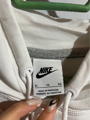 xl Beden orijinal nike beyaz sweatshirt
